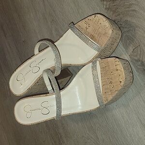 Jessica Simpson Skilla platform heels Size 8 NWOT